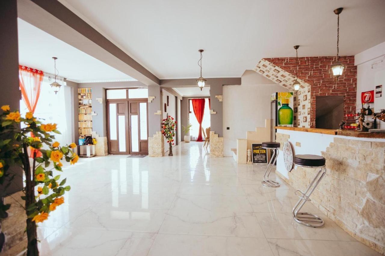 Casa Selly Hotel Tulcea Buitenkant foto