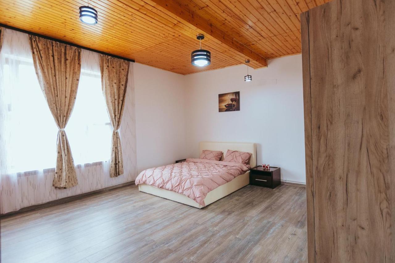Casa Selly Hotel Tulcea Buitenkant foto