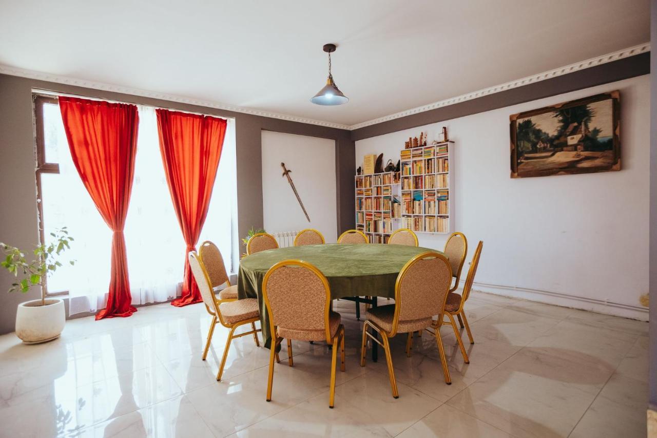 Casa Selly Hotel Tulcea Buitenkant foto