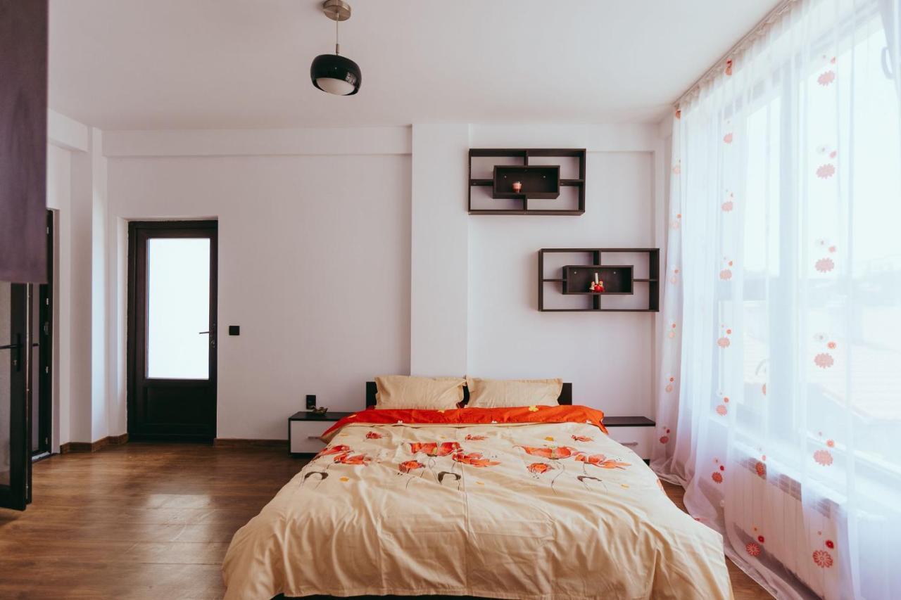 Casa Selly Hotel Tulcea Buitenkant foto